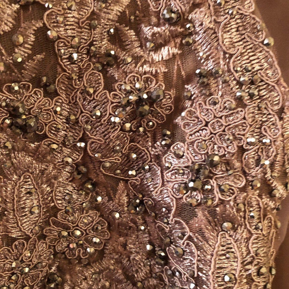 Stunning Mac Duggal Evening Gown